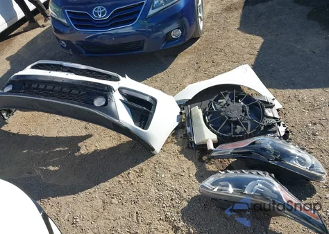 2021 Kia Forte Lxs z USA, uszkodzony, nr VIN 3KPF24AD8ME374978